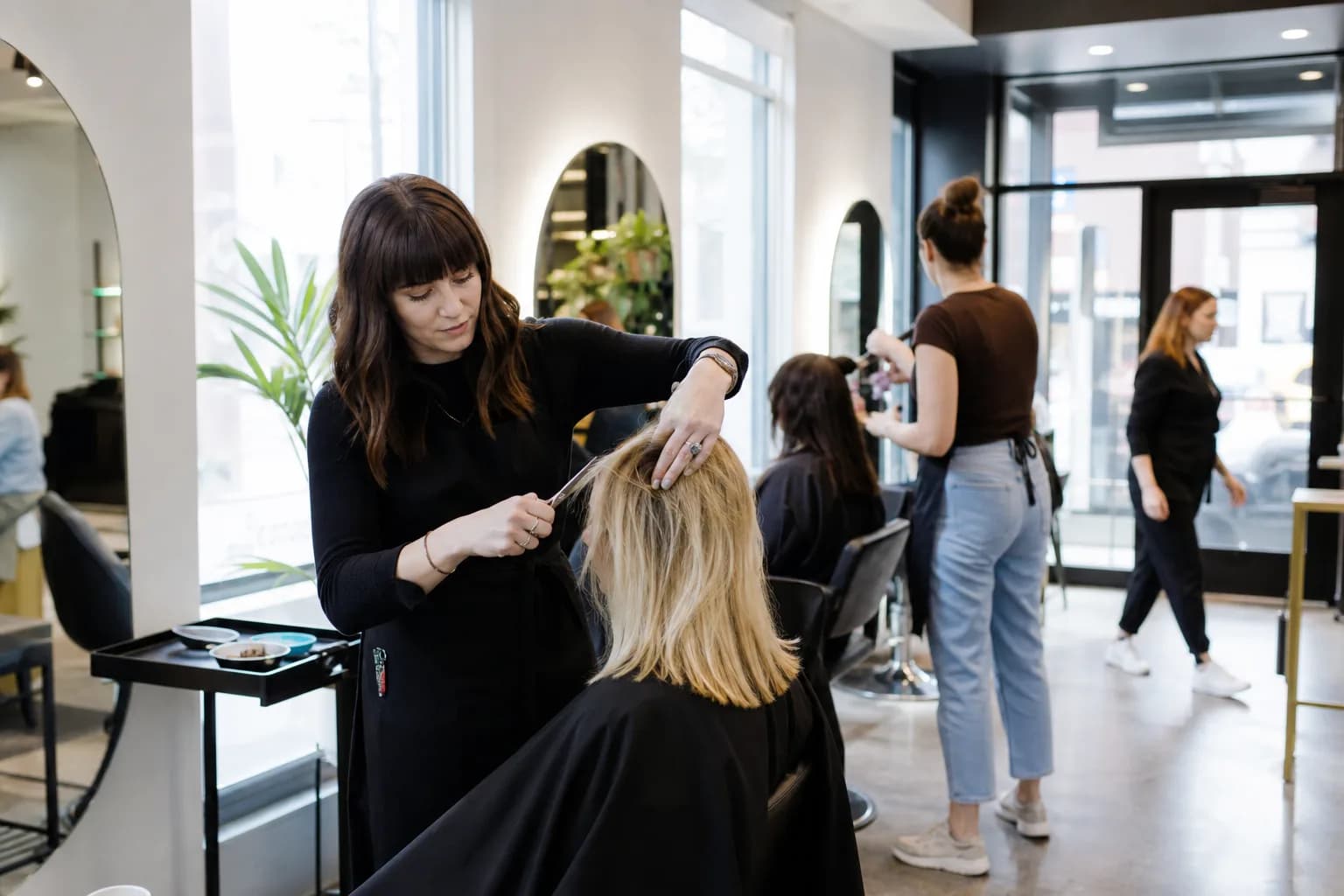 How Hair Salons Can Reduce No-Shows Without More Admin: a Practical Checklist for This Week